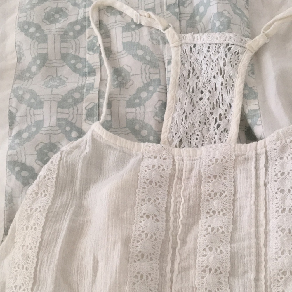 White Top - Picture 2 of 2